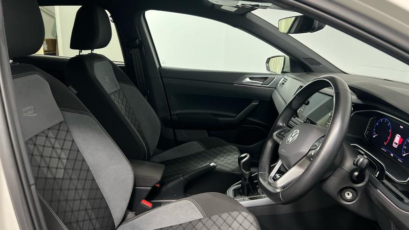 Volkswagen Polo Photo cohere-f849a745d81712280bc6bf25e5976fede1e6395a.jpg