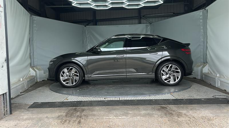 Genesis GV60 Photo cohere-f88b414570964586b24393d3f27fdf7e8c8248ed.jpg