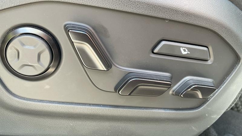 Hyundai Santa Fe Photo cohere-f8a0cadaf428cf7cf4b7fd73520e474a3a1cec8b.jpg
