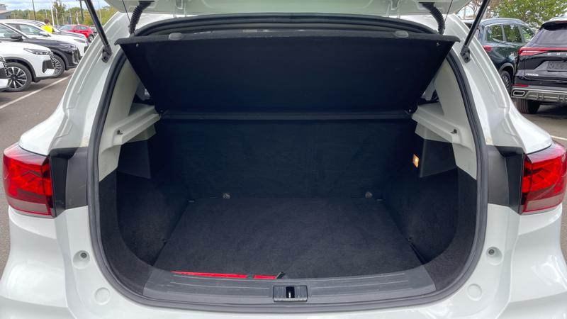 MG ZS Photo cohere-f953df5575cc03ffa249f1b9e77036a19e1ac930.jpg