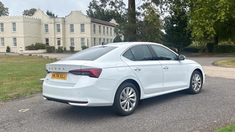 Skoda OCTAVIA Photo cohere-f957dbdf76abacacccde958fe33bda5f351e478c.jpg