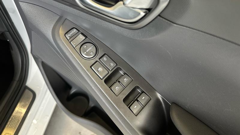 Hyundai IONIQ Photo cohere-f99133853604f1a864f0ed735d4264c1a902b96c.jpg