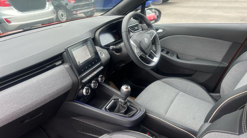 Renault Clio Photo cohere-f9c00cbc9c75629cd8db46dda1703b74a5fe5bf4.jpg