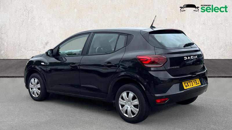 Dacia Sandero Photo cohere-fa34f159074e32fcec18439bda479ea5d3eef5db.jpg