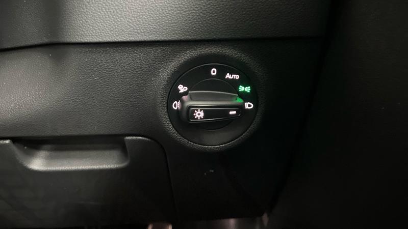 Skoda KAROQ Photo cohere-fa69be58adbad4805eb360a84558e97b590d3929.jpg