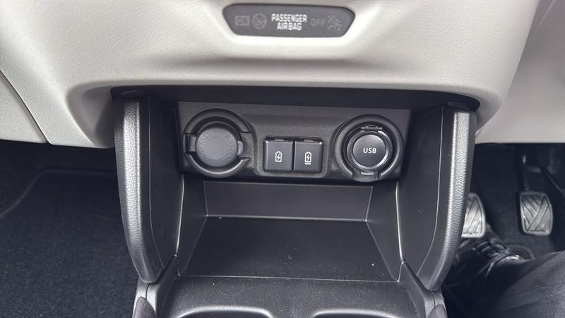 Suzuki SWIFT Photo cohere-fb54c3fa10791d13956244edd72c5e8b2048db87.jpg