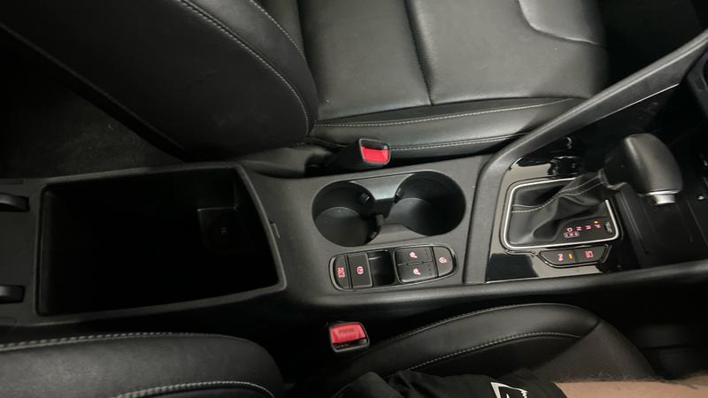 Kia NIRO Photo cohere-fb96c86fec97ca206ba4bae50dbe6c33ee8c17e1.jpg