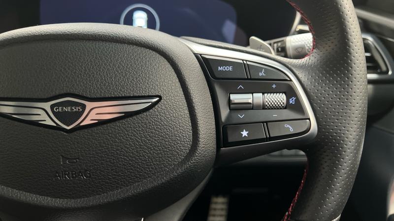 Genesis G70 Photo cohere-fbbd8283f9b2c5f24baaeed2fbe4713e98364f96.jpg