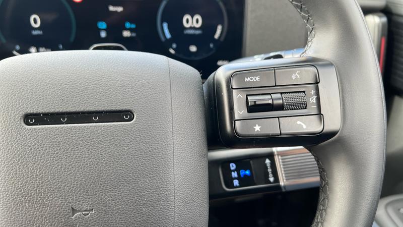 Hyundai Santa Fe Photo cohere-fccf2f8ea6841659102f93d092a2b6fff520c15b.jpg