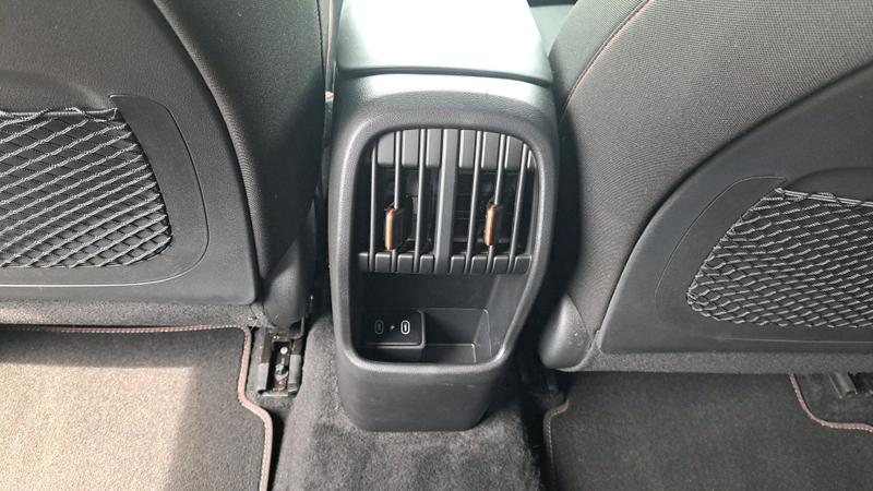 Hyundai KONA Photo cohere-fd049be625b3d752eddcb929d8e3a3aa5043e9ed.jpg