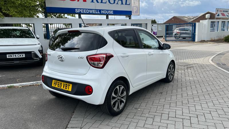 Hyundai i10 Photo cohere-fdda111241622d474dd7deac3b04d63a5247c607.jpg