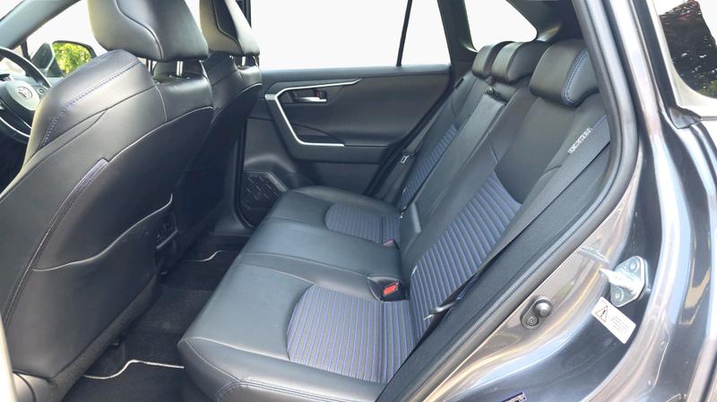 Toyota Rav4 Photo cohere-fe68a3659aa4c8dc9350c59d6e96178e3920ee65.jpg