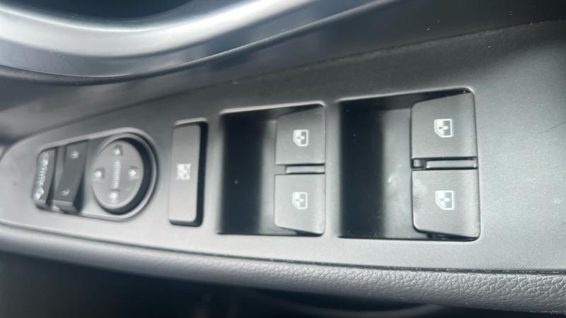 Hyundai i30 Photo cohere-ff082004c8ee9f56894f416143f4d5d96fd060e7.jpg