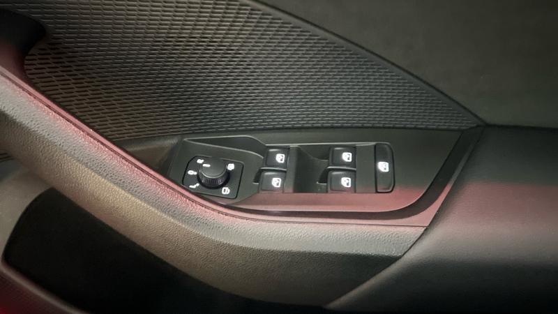 Skoda OCTAVIA Photo cohere-ff8cad5107e32c5dc8c5ee5b300cdc7ef4665eb5.jpg