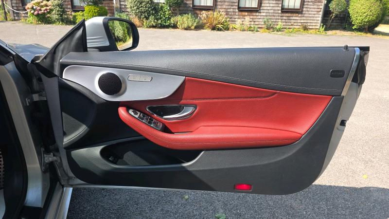 Mercedes-Benz C Class Photo cohere-ff91cc2fa5f968025ccc4ed3041879ddfb4cf313.jpg