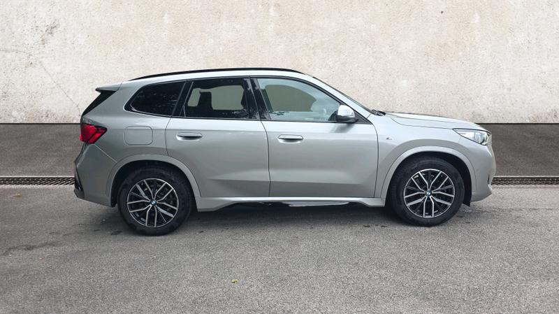 BMW X1 Photo cohere-fff5002af17ebb884dd2fa3146d8a31382e6df65.jpg