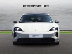 PORSCHE Taycan Photo 5