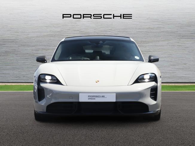 PORSCHE Taycan Photo 5