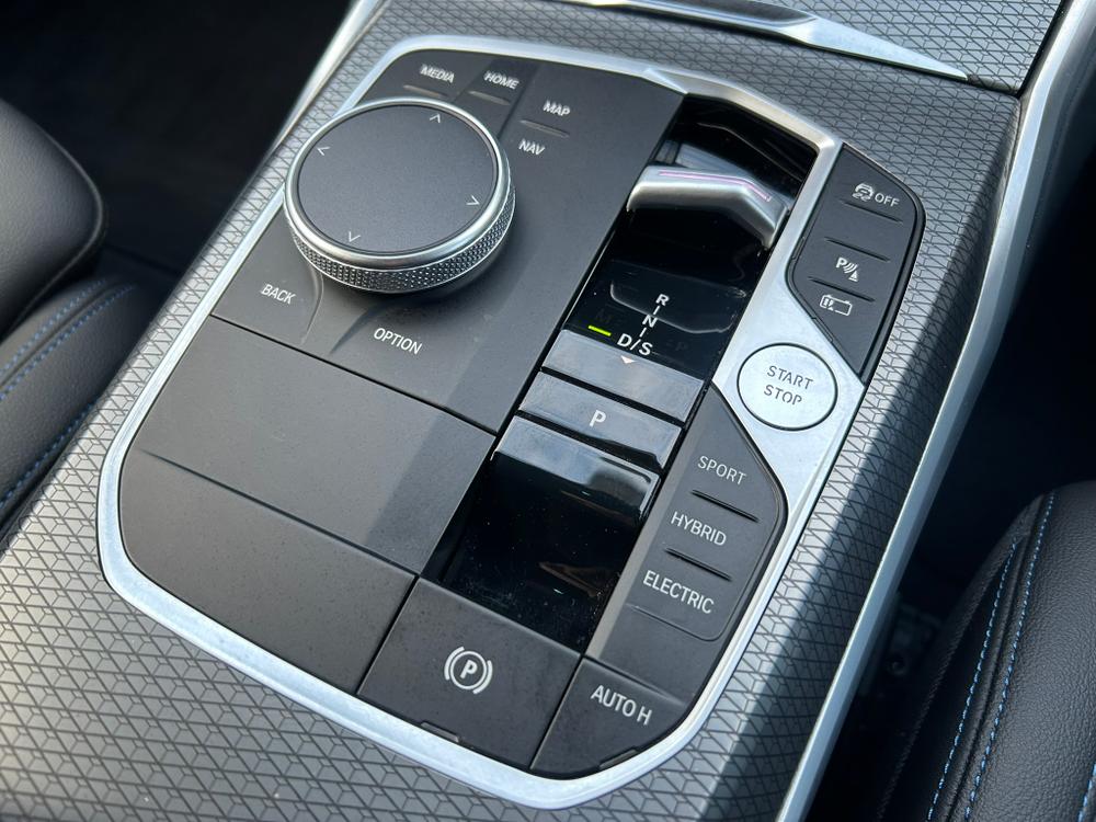 Used BMW 3 Series YF72FNC 26