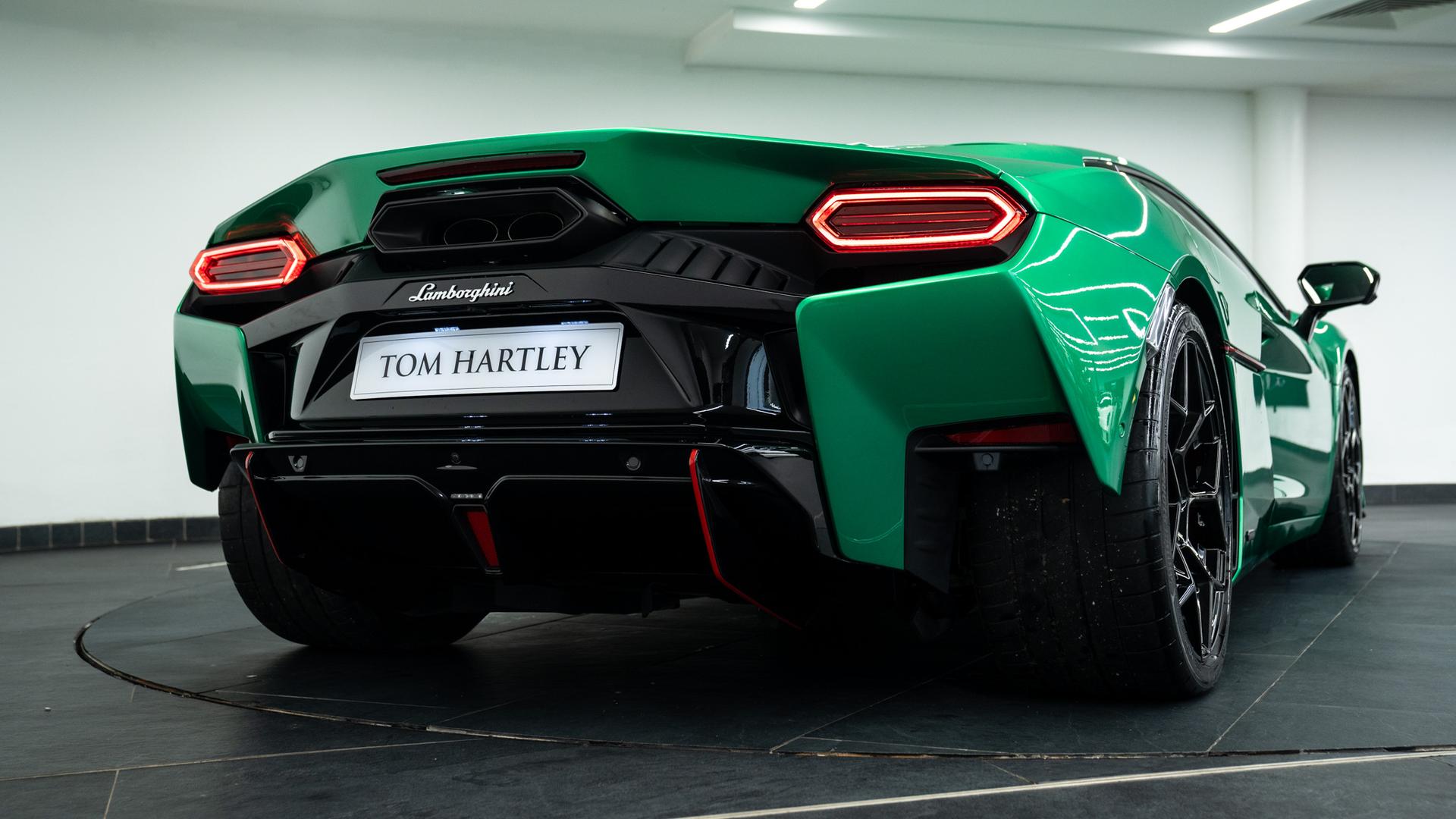 LAMBORGHINI Temerario Photo d02788af-7ef3-4ddc-8121-49afbeb8e50b.jpg