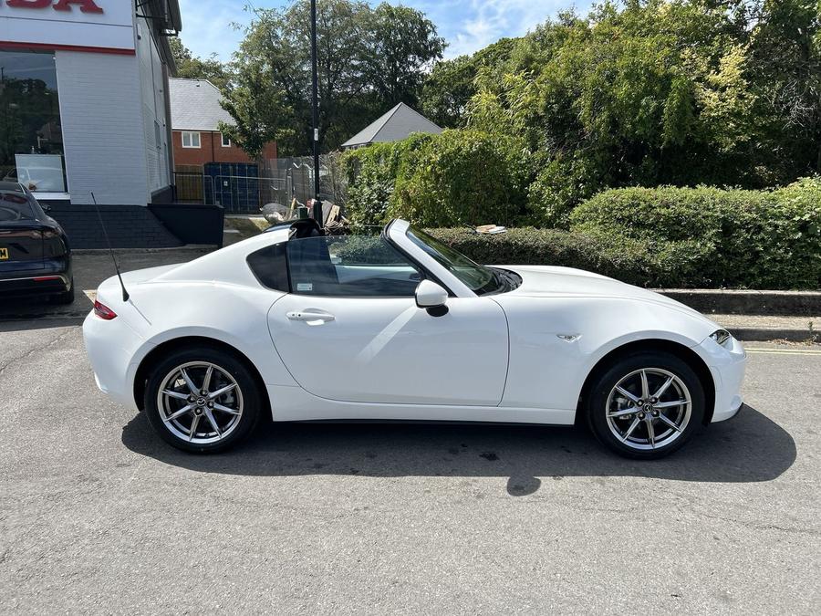 Mazda MX-5 RF Photo d02cfe0c-0947-487c-8c24-be8c68682fd7.jpg