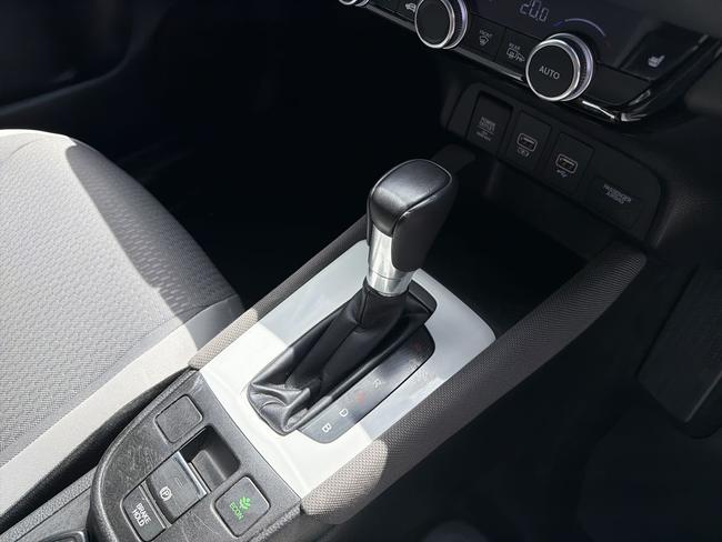 Honda Jazz Photo d032f66f-8dad-4b5d-af95-aacd76514c7d.jpg