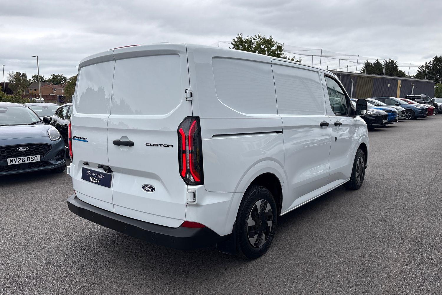 Ford E-TRANSIT CUSTOM Photo 23