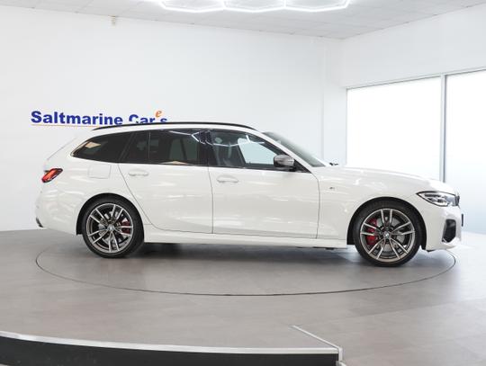 BMW 3 Series Photo d03be2eb-4851-4eb3-9ef7-8c0126b76079.jpg