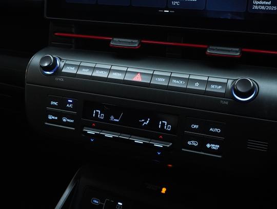 Hyundai KONA Photo d045304a-cf98-40e3-8065-0472650bd3ce.jpg