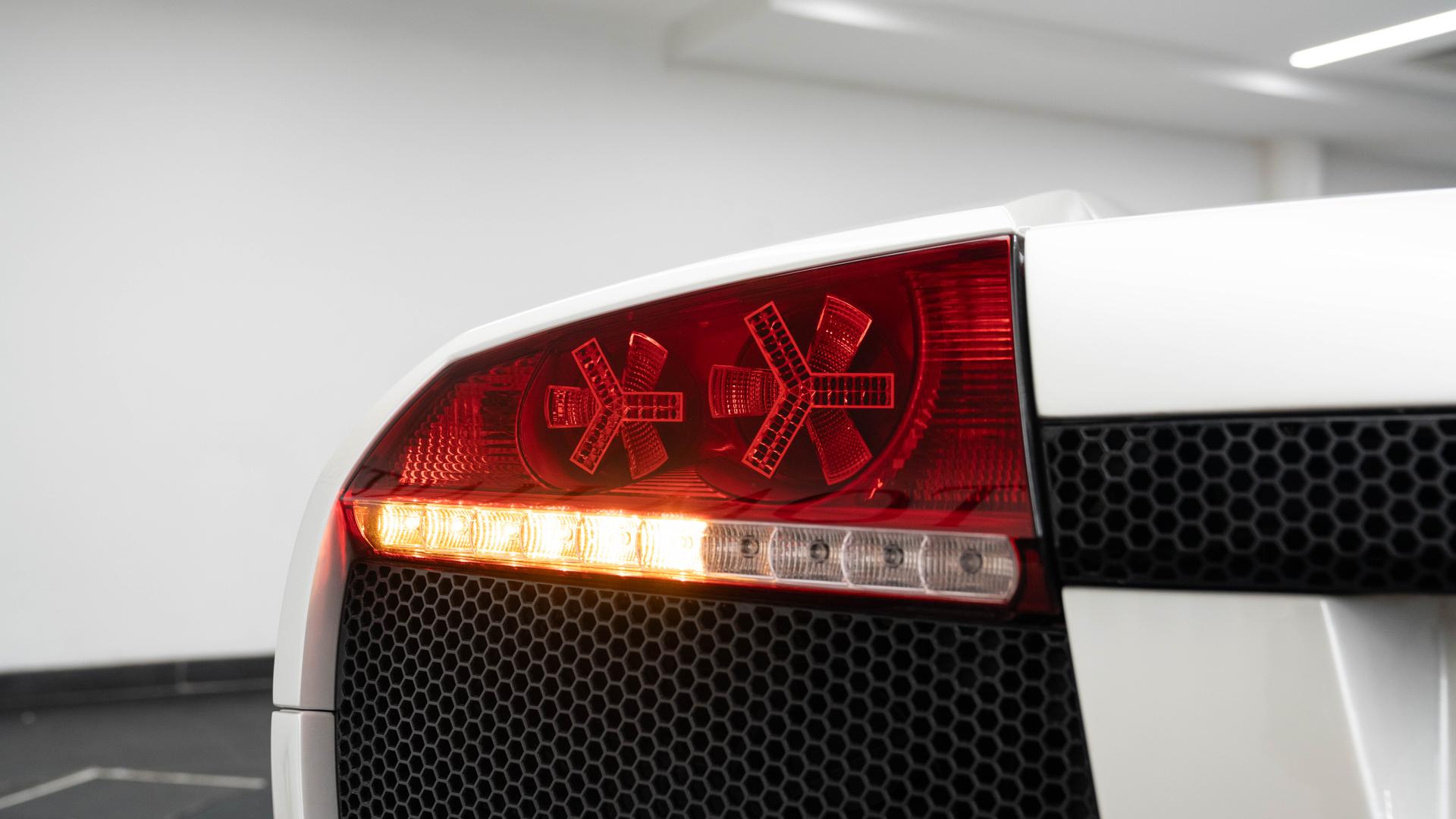 LAMBORGHINI Murcielago Photo d057ff72-8421-4ed8-b72f-d2e6d8d7c75a.jpg