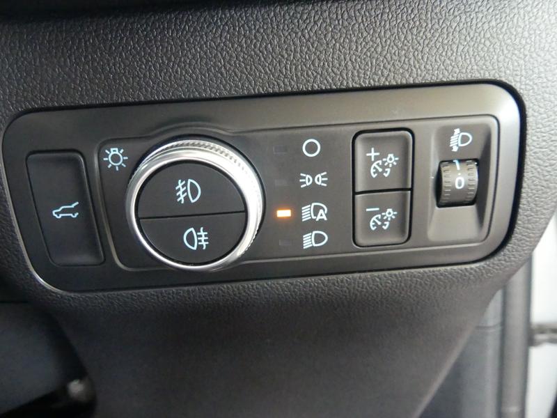 Ford Kuga Photo d06b0a42-cfd6-4837-adec-3c5a74169240.jpg