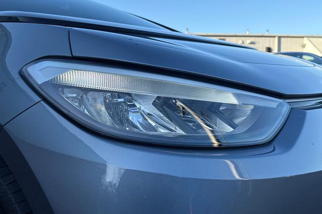 VOLKSWAGEN ID.3 Photo 16