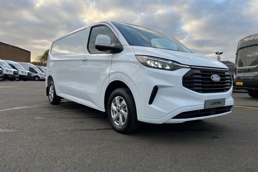 Ford TRANSIT CUSTOM Photo d085565c-f945-4f70-b542-c50b254824ac.jpg