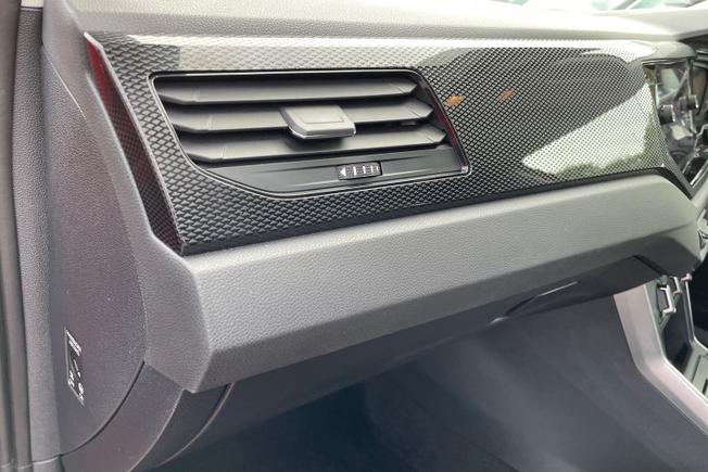 VOLKSWAGEN Polo Photo 26