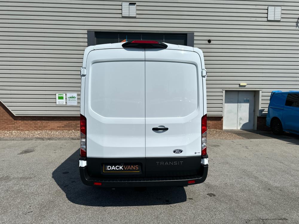Ford Transit Trend Photo d0871753-819d-44da-97e4-18dd4503315b.jpg