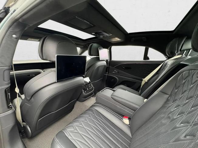 BENTLEY Flying Spur Photo 21