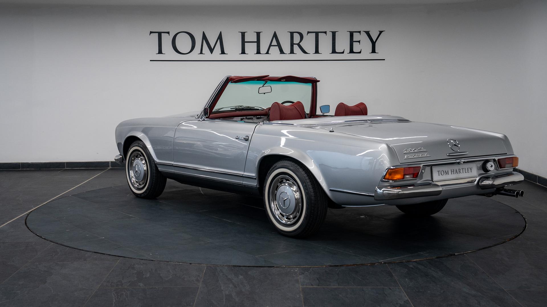 Mercedes-Benz 280 SL Photo d091f593-095a-4b28-b3f5-e4e60429dcb2.jpg