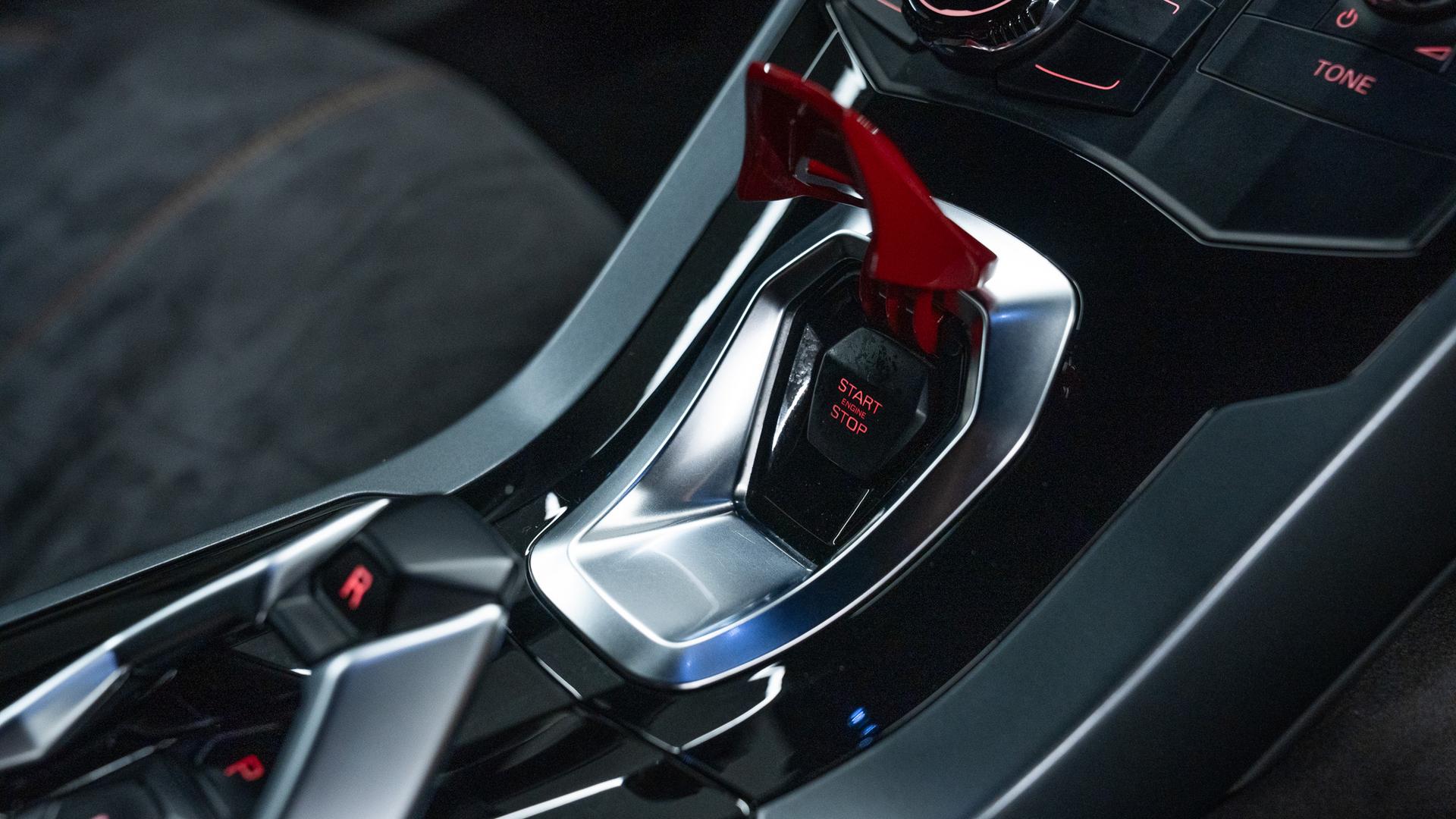 LAMBORGHINI Huracan Photo d098e919-c24a-4fa8-9f0f-13e2e5e1c7b4.jpg