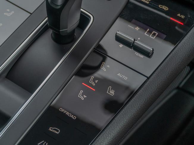 PORSCHE Macan Photo 27