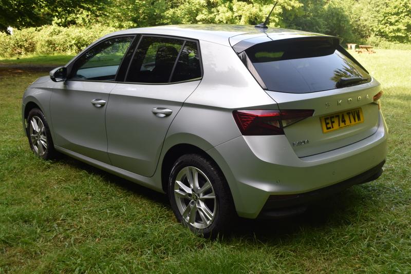 Skoda Fabia Photo d0a4ef95-5a9b-4bb2-984b-550a16b8afb8.JPG