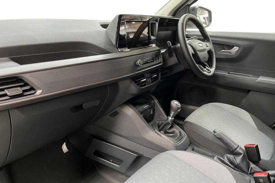 Ford TRANSIT COURIER Photo d0b88d60-a651-4a32-a309-fa9d364c52e8.jpg