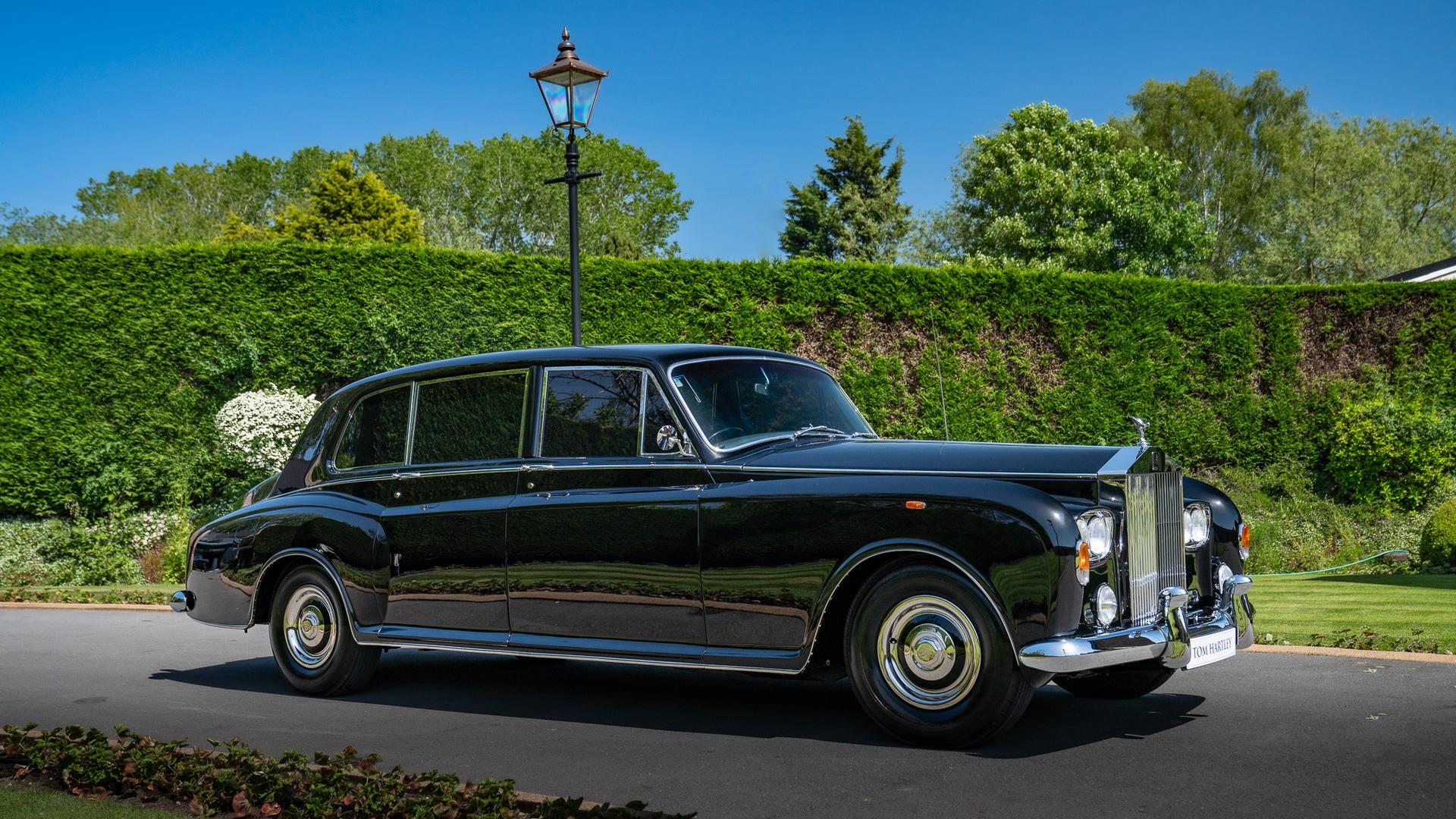 Rolls-Royce Phantom VI Limousine Photo d0c23e21-ea8c-4d2d-b787-3a9f98ea0d2c.jpg
