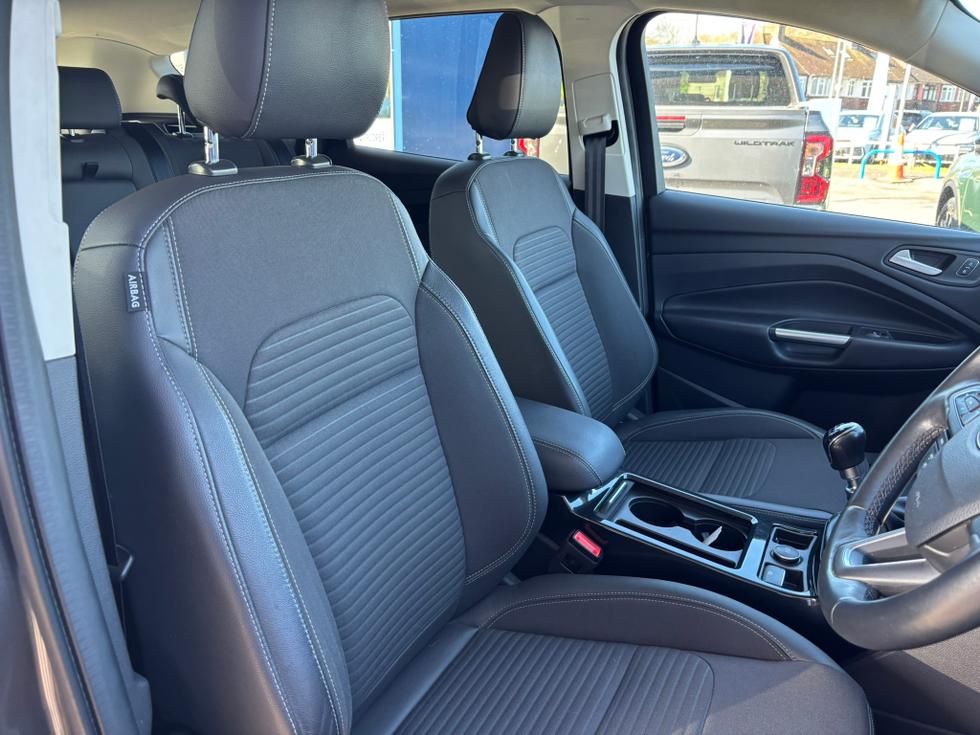 Ford Kuga Photo d0d7169a-9c7e-453e-a5db-73b81834dcae.JPEG