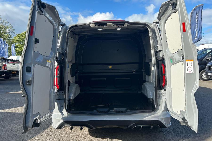 Ford TRANSIT CUSTOM Photo d0e36f24-0f6c-475a-9d0c-81763bc6c3ab.jpg