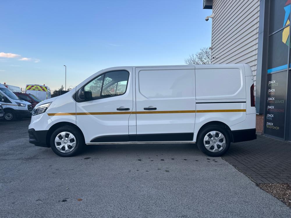 Renault Trafic Photo d0e9fc45-7e45-48c4-bb22-c3ec2c42ee6b.jpg
