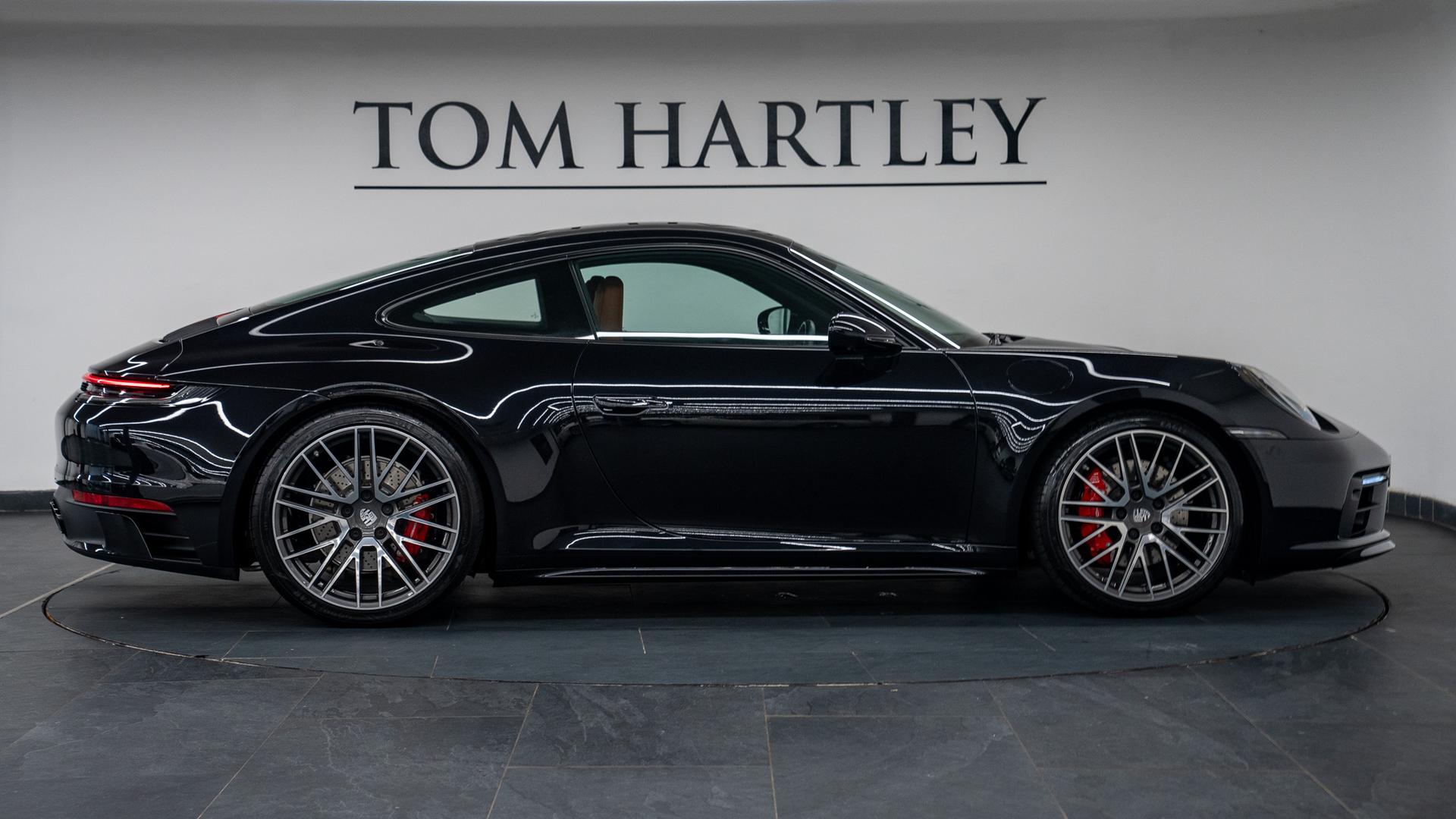 Porsche 911 Photo d0ec1b12-c1fd-46d3-b18f-2002a344d4ec.jpg