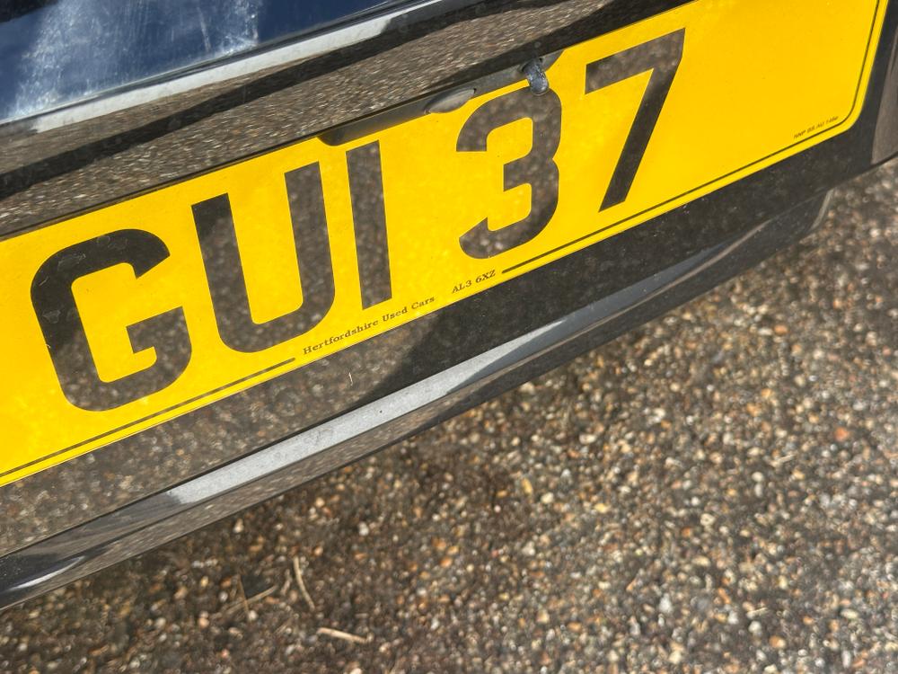 Used Land Rover Defender 90 GUI37 18