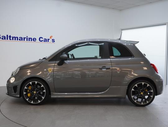 Abarth 595 Photo d0f5196f-c402-4e5f-be06-891f62ffccaa.jpg