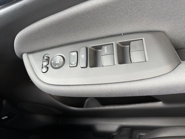 Honda Jazz Photo d11330ab-80d3-492f-a3f1-647e626731b3.jpg