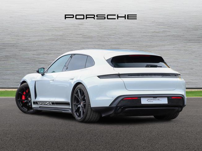 PORSCHE Taycan Photo 2